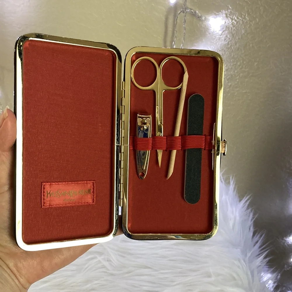 ❤️ Yves Saint Laurent YSL Grooming Kit ❤️ - Picture 2 of 7